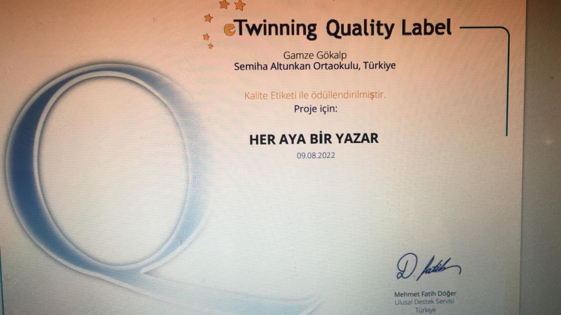 Her Aya Bir Yazar E-Twinning Proje Kalite Etiketimiz